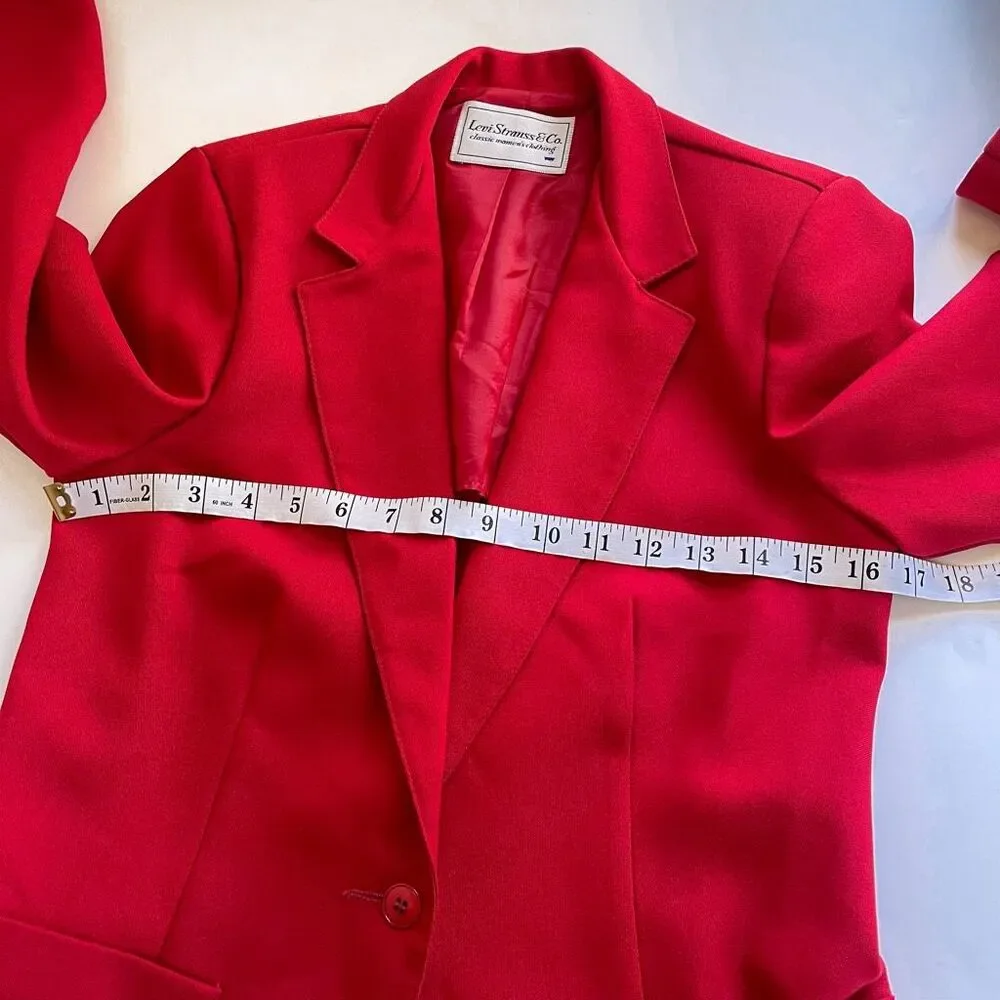 Vintage Levi’s Red Blazer Size 10‎